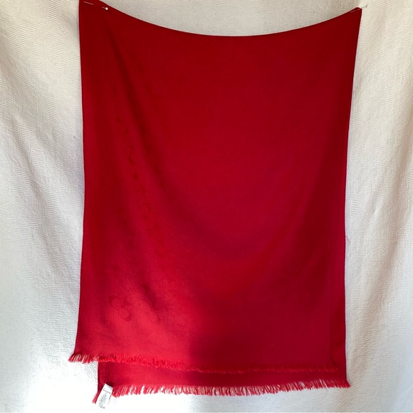 Coach wool silk red logo shawl scarf. - Picture 6 of 7